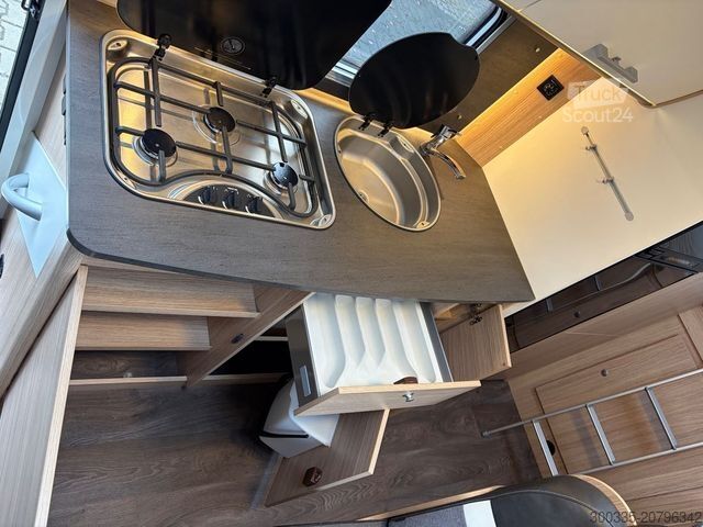 Alkovinis kemperis SUNLIGHT A 70 + Markise + Navi + Kamera + gr. Kühlschrank