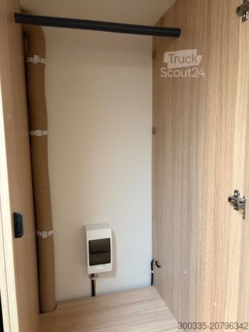 Alkovinis kemperis SUNLIGHT A 70 + Markise + Navi + Kamera + gr. Kühlschrank