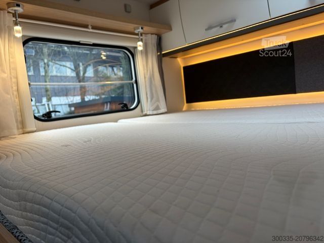 Alkovinis kemperis SUNLIGHT A 70 + Markise + Navi + Kamera + gr. Kühlschrank