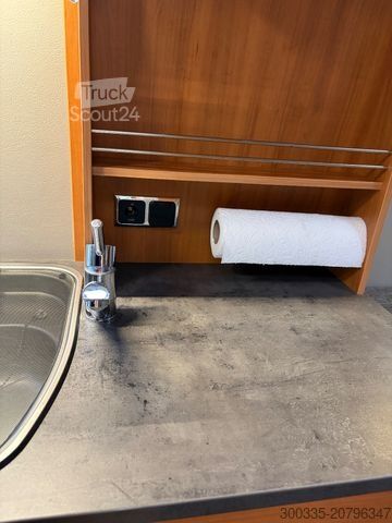 Τροχόσπιτο αυτοκινούμενο PÖSSL Summit 600 Plus - Markise, Solar, Kamera uvm.