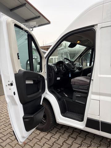 Τροχόσπιτο αυτοκινούμενο PÖSSL Summit 600 Plus - Markise, Solar, Kamera uvm.