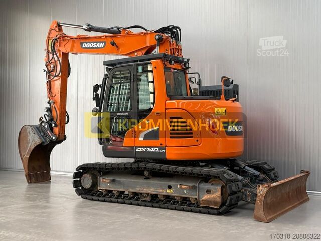 Vikšrinis ekskavatorius Doosan DX 140 LCR-5 Oilquick