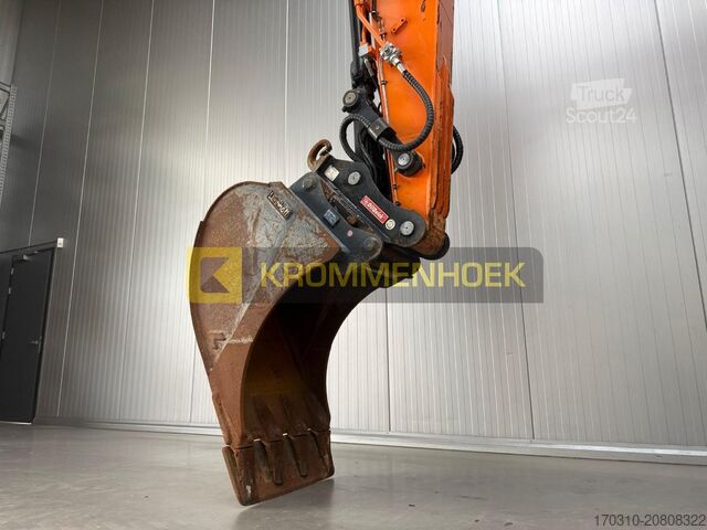 Vikšrinis ekskavatorius Doosan DX 140 LCR-5 Oilquick