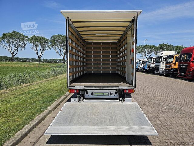 куфар VOLKSWAGEN CRAFTER 35 2.0 Bakwagen Laadklep!