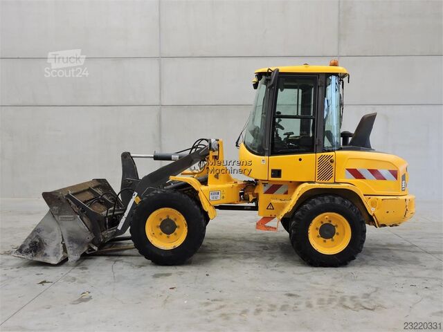 Volvo L30G + vorken Volvo L30G + Fork