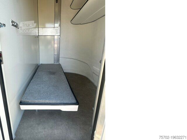 Rimorchio per bestiame  Steinsberger Anka 2 Pferdeanhänger mit Bett