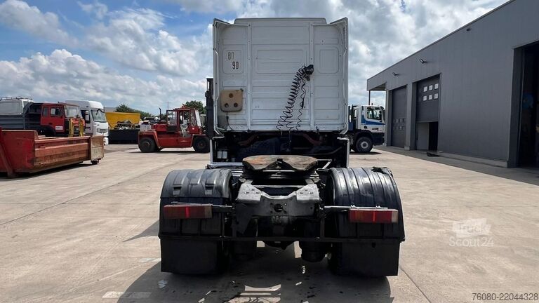 Tracteur standard Renault AE 440 Magnum E-tech (BOITE MANUELLE / MANUAL G...
