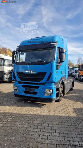 Szabványos vontatóegység Iveco Stralis 460 Vollspoiler 3x vorhanden