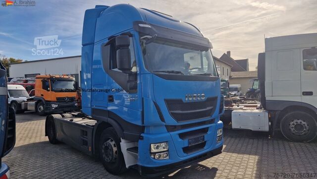 Szabványos vontatóegység Iveco Stralis 460 Vollspoiler 3x vorhanden