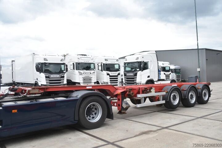 نقل الحاويات M&V EURO 902K - LIFT AXLE - SAF AXLES - DISC BRAKES...
