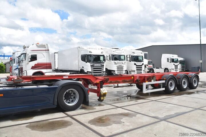 نقل الحاويات M&V EURO 902K - LIFT AXLE - SAF AXLES - DISC BRAKES...