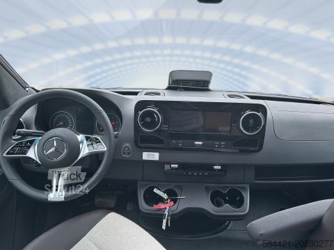 Polintegriran avtodom Weinsberg CaraCompact 640 MEG EDITION [PEPPER] *Modell 2026*Automatik*170 PS*