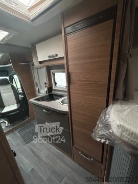 Polintegriran avtodom Weinsberg CaraCompact 640 MEG EDITION [PEPPER] *Modell 2026*Automatik*170 PS*