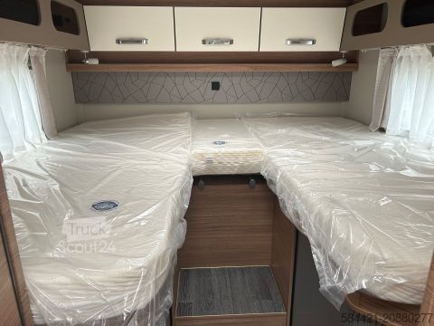 Polintegriran avtodom Weinsberg CaraCompact 640 MEG EDITION [PEPPER] *Modell 2026*Automatik*170 PS*