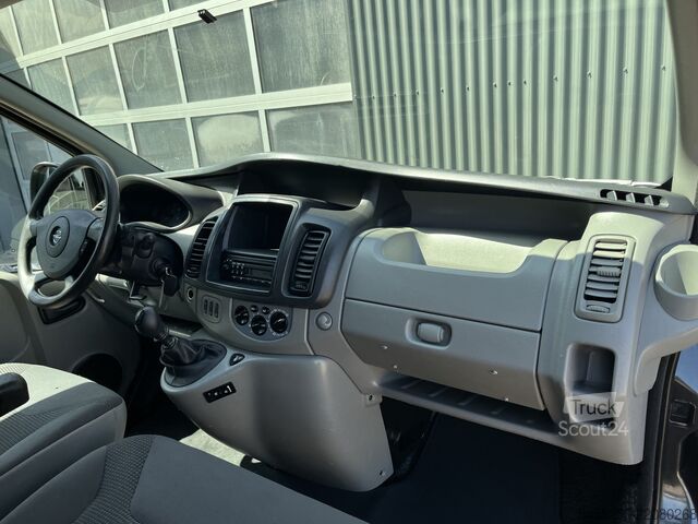 Augsta jumta universālis Opel Vivaro 2.0 CDTI L2H1 Airco Cruise control Kasti...