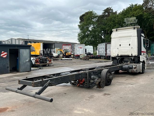 Vrachtwagenchassis MERCEDES-BENZ Actros 2540 6x2 Fahrgestell