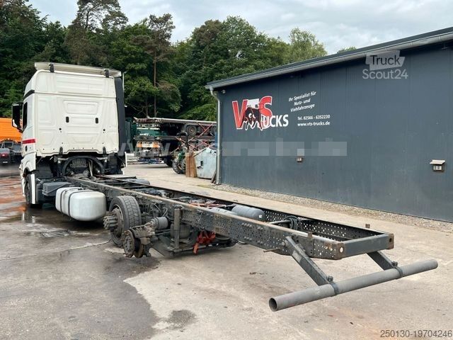 Vrachtwagenchassis MERCEDES-BENZ Actros 2540 6x2 Fahrgestell
