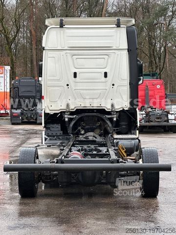 Vrachtwagenchassis MERCEDES-BENZ Actros 1833 LNR 4x2