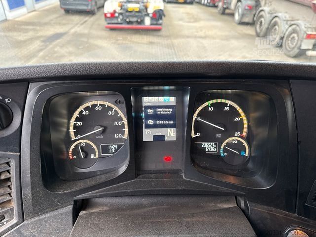Camion benne MERCEDES-BENZ Arocs 3243 8x4 Kipper Schwarzmuller Bordmatik