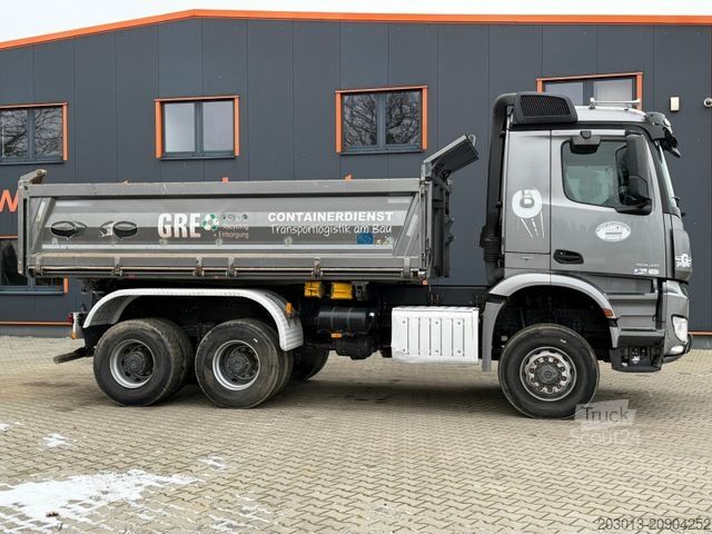 Camion benne MERCEDES-BENZ AROCS 3345 6x6 Euro 6 Kipper mit Bordmatik