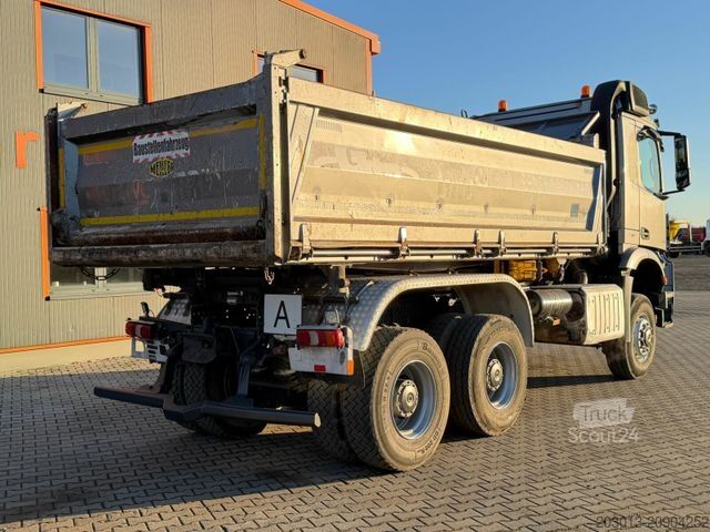 Camion benne MERCEDES-BENZ AROCS 3345 6x6 Euro 6 Kipper mit Bordmatik