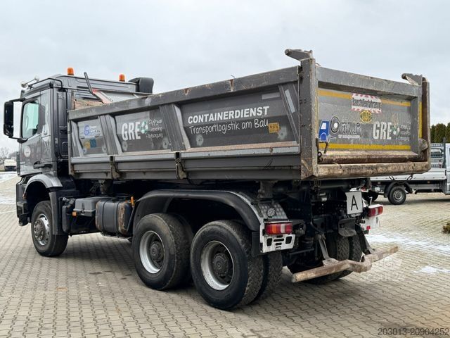 Camion benne MERCEDES-BENZ AROCS 3345 6x6 Euro 6 Kipper mit Bordmatik