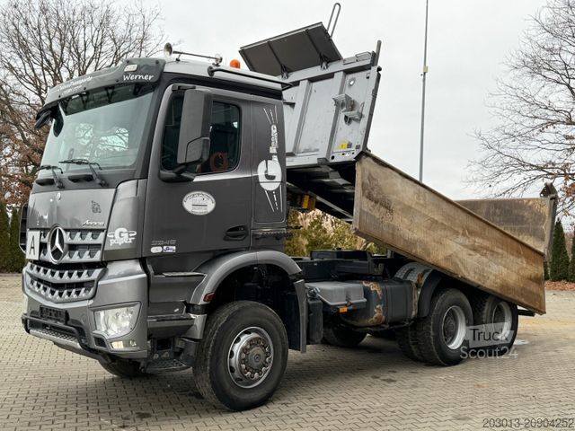 Camion benne MERCEDES-BENZ AROCS 3345 6x6 Euro 6 Kipper mit Bordmatik
