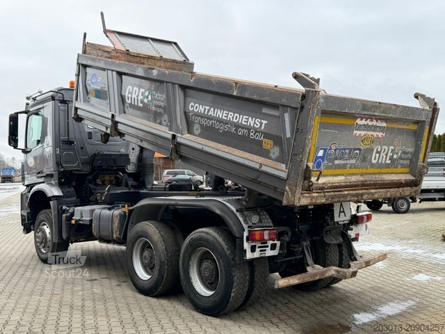 Camion-benne tricar MERCEDES-BENZ AROCS 3345 6x6 Euro 6 Kipper mit Bordmatik