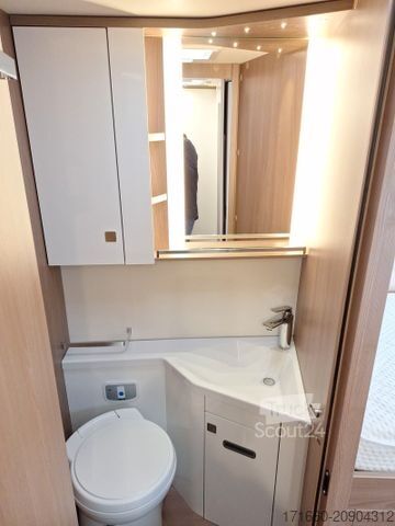 Caravana semiintegrada BÜRSTNER Lyseo TD 727 G * Sie sparen 27.403,- € *