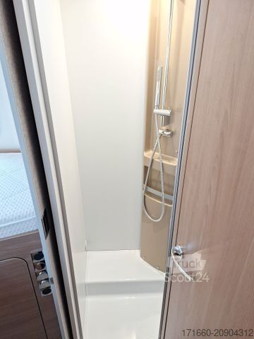 Caravana semiintegrada BÜRSTNER Lyseo TD 727 G * Sie sparen 27.403,- € *