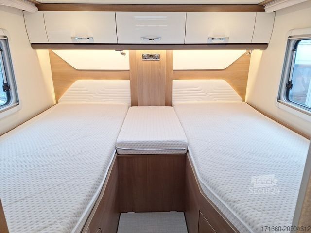 Caravana semiintegrada BÜRSTNER Lyseo TD 727 G * Sie sparen 27.403,- € *