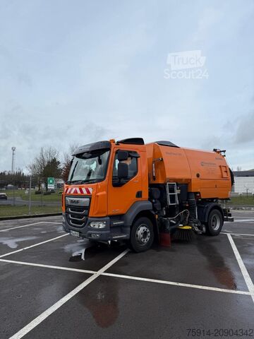 Balayeuse de voirie Bucher - GMeiner - Giletta V65h