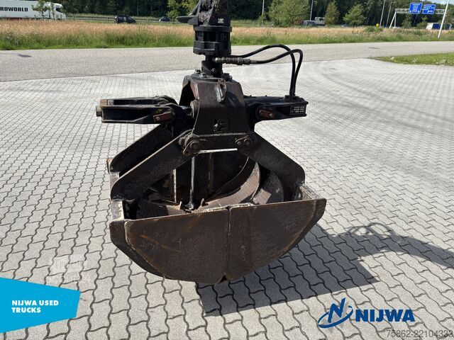 Standard-SZM Volvo FH16 750 6x2/4 i.c.m. KWB P3 oplegger met Hiab ...