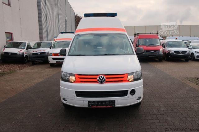 Brandweerwagen VOLKSWAGEN T5 Transporter Hochdach lang/KTW/Klima/FN: 26