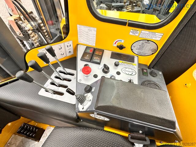 Cărucior cu stivuitor cu 4 căi Combilift C4500 / DUPLEX 4050MM DIESEL POSITIONER