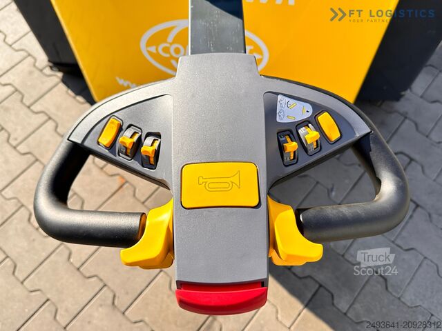 Empilhador de 4 vias Combilift WR / DUPLEX / 4.5M / 2017 / ONLY 30 H