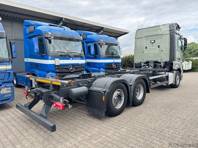 Wissellaadbak vrachtwagen MERCEDES-BENZ 2553 Actros 5 L Öl-Retarder 2548 45 58 Lenkachse