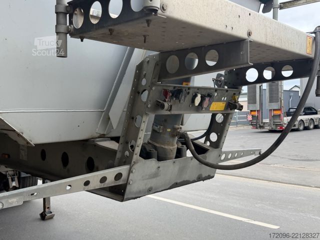 Kiperska poluprikolica SCHMITZ CARGOBULL SKI 18 SL-7.2 SR Stahl, 24qbm, Liftachse, Tüv+Sp