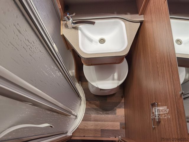 Teilintegriertes Wohnmobil WEINSBERG CARACOMPACT SUITE 640 MEG PEPPER / - MODELL 2026