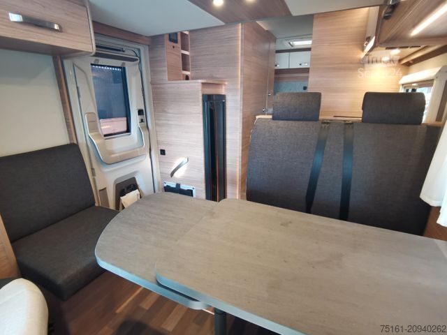 Teilintegriertes Wohnmobil WEINSBERG CARASUITE 650 MG / 140PS / HECKBETT & HUBBETT