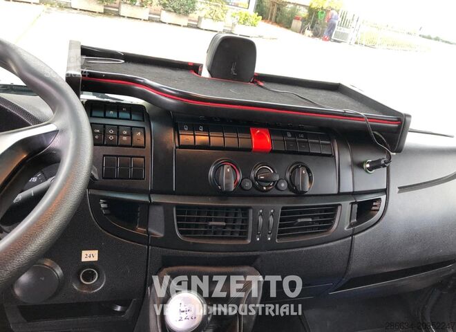  Iveco EuroCargo 120E22 cabina letto centinato