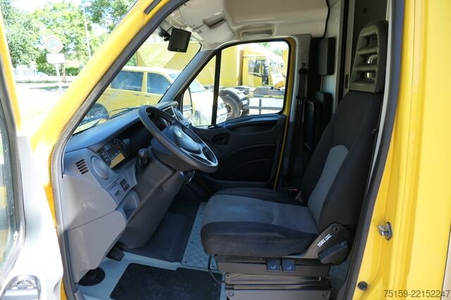 Fourgon tôlé iveco Daily 35 S11 C30C AUTOMATIK KAMERA Regale LUFT DURCHGANG