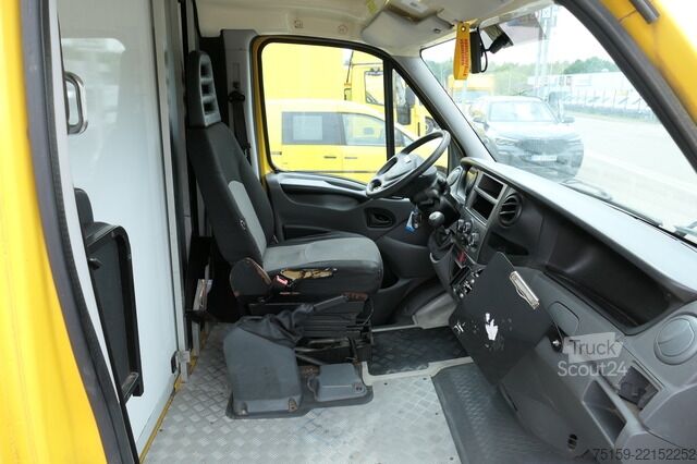 Fourgon tôlé iveco Daily 35 S11 C30C AUTOMATIK KAMERA Regale LUFT DURCHGANG EURO-5 CoC