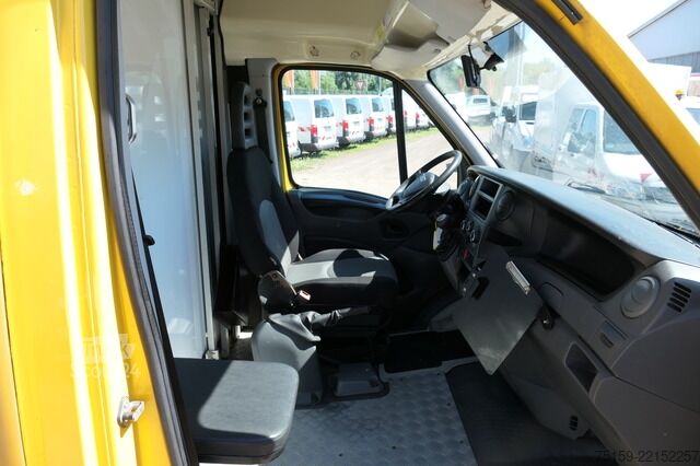 Fourgon tôlé iveco Daily 35 S11 C30C AUTOMATIK KAMERA Regale LUFT DURCHGANG EURO-5 CoC
