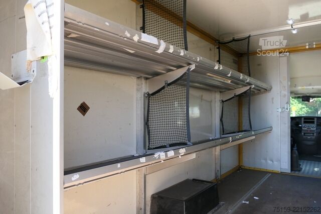 Fourgon tôlé iveco Daily 35 S11 C30C AUTOMATIK KAMERA Regale LUFT DURCHGANG EURO-5 CoC