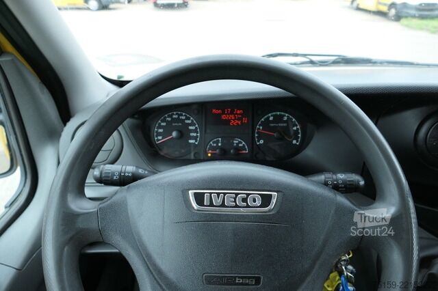 Fourgon tôlé iveco Daily 35 S11 C30C AUTOMATIK KAMERA Regale LUFT DURCHGANG EURO-5 CoC