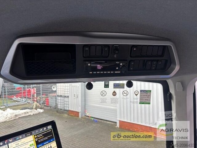 Traktorius New Holland T 7.300 AUTO COMMAND PLM