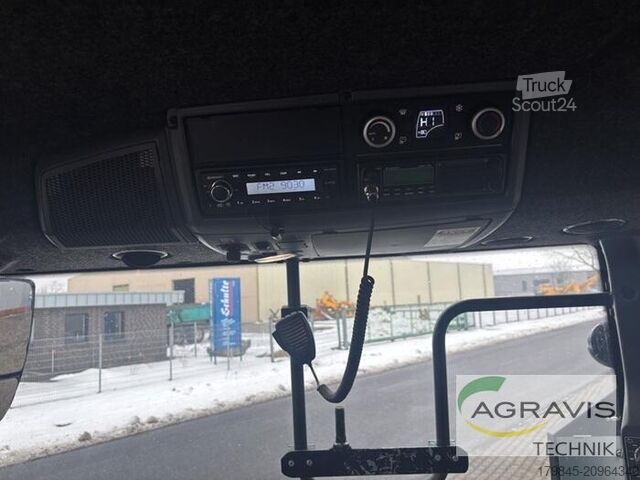 Traktor Valtra Q 245 1A9 Rückfahreinrichrung