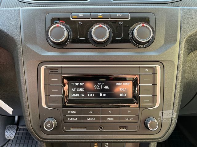 Panelová dodávka VOLKSWAGEN CADDY MAXI REGALS. TEMP. 4MOTION DACHTRÄ. KLIMA