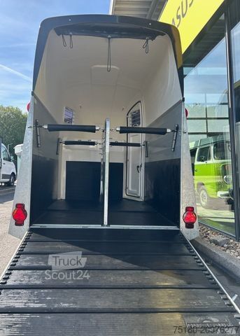 Arklių pervežimo priekaba HUMBAUR Pegasus 2 Pferdeanhänger 2,4t ALU SK